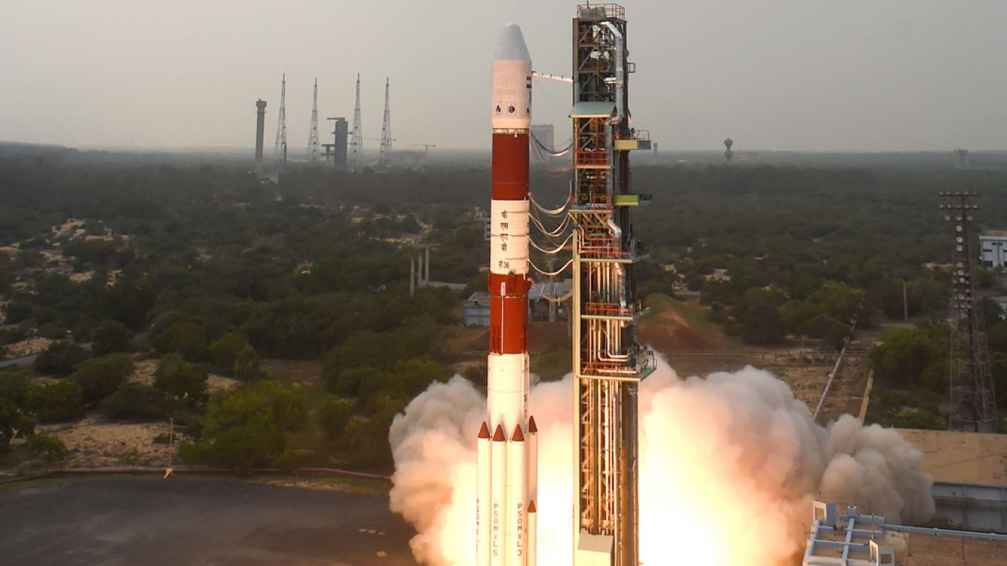 Картинки по запросу индийская ракета носитель