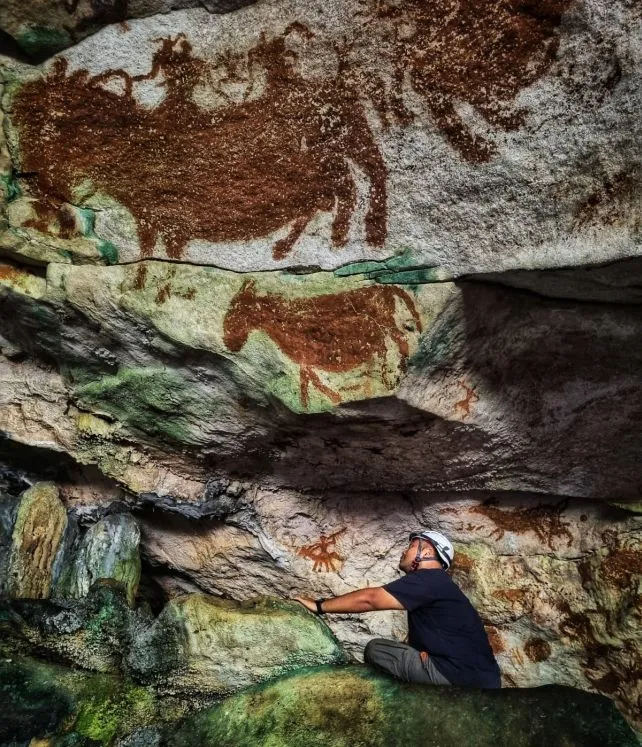 Самое древнее искусство: в индонезийской пещере нашли наскальные рисунки возрастом 67 800 лет