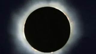 Необычное и редкое солнечное затмение