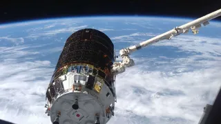 Космический грузовой корабль «Конотори 5» успешно состыковался с МКС