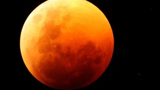 NASA планирует транслировать на своем сайте репортаж о полном затмении "суперлуны"