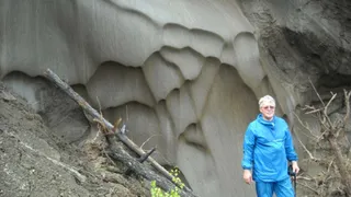 Анатолий Брушков намерен испытать на себе влияние древней бактерии