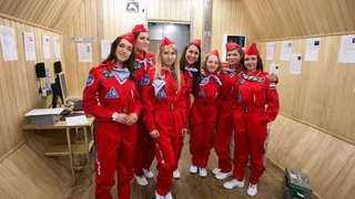 Женщины-космонавты отправились в земной полет на Луну