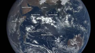 Космический аппарат «DSCOVR» заметил потенциальные циклоны 