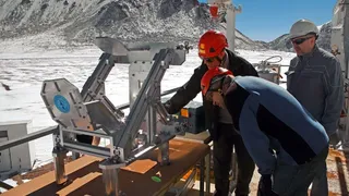 Телескоп «APEX» оснащают новым оборудованием для поиска воды во Вселенной