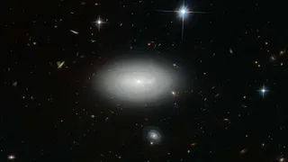 «Хаббл» сфотографировал самую одинокую галактику во Вселенной «MCG+01-02-015»