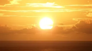 Сразу две вспышки среднего класса произошли на Солнце 02.12.15 