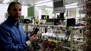 В скором времени мобильные телефоны можно будет заряжать, используя обычные водоросли