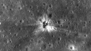 Зонд «LRO» нашел место прилунения «Аполлона № 16»
