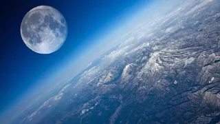 Луна может хранить в себе тайны далеких звездных систем 