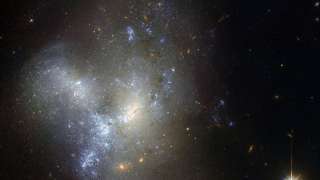 «Хаббл» сфотографировал зарождающуюся галактику в созвездии Эридана