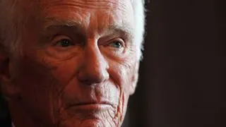 Скончался знаменитый астронавт, который последним побывал на Луне