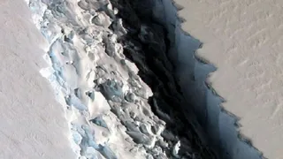 В Антарктиде произошел гигантский разлом 