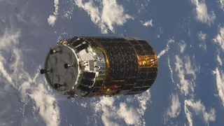 Японский аппарат "Конотори-6" займется очисткой космического пространства от мусора