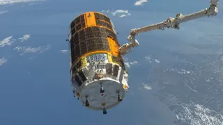 Японский аппарат "Конотори-6" дважды провалил эксперимент по уборке космического мусора