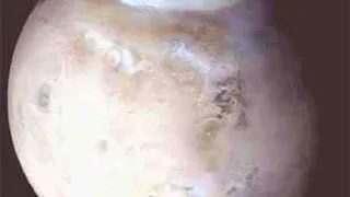 Найдена причина появления снега на Марсе