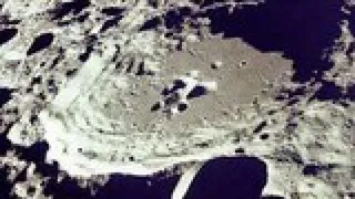 Российский исследователь обнаружил на Луне целый город инопланетян