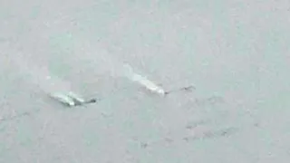 Из-под гренландского ледника вырывается странный пар