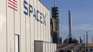 SpaceX в 12-й раз запустила корабль с грузом для МКС и вернула ступень ракеты на Землю
