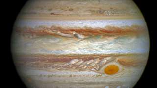 Полярные сияния на Юпитере удивили ученых
