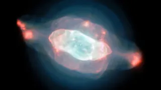 Ученые опубликовали снимки космического «глаза Сатурна»