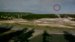 В США над вулканом Йеллоустоун запечатлели мерцающий НЛО