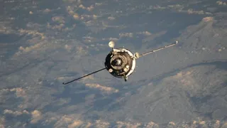 Создание нового спутника для поиска полезных ископаемых начали в Роскосмос