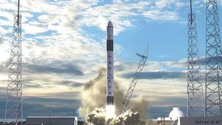 SpaceX осуществили успешный запуск Microsat 2a и 2b, но не поймали обтекатель ракеты