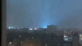 Жители Челябинска приняли странные небесные вспышки за метеорит