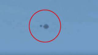 В Польше на камеру засняли слияние двух странных НЛО