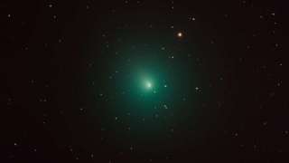 Телескопы ALMA детально изучили самую яркую комету 2018 года