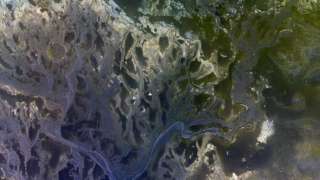 «Роскосмос» показал снимок со следами древней реки на Марсе