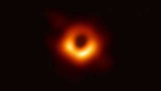 Исторический момент: Получено первое изображение черной дыры
