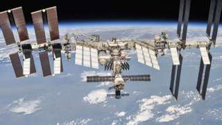 Американские астронавты на МКС устранили утечку в системе переработки воды