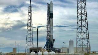 SpaceX на сутки отложила запуск грузового космического корабля Dragon на МКС