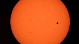 Транзит Меркурия на фоне Солнца