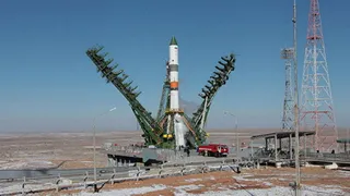 «Союз-2.1а» вывезли и успешно установили на стартовую площадку