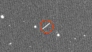 Астрономы зафиксировали рекордно близкое сближение астероида с нашей планетой