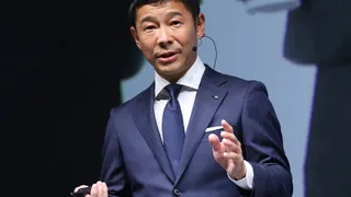 Японский миллиардер ищет попутчиков на Луну