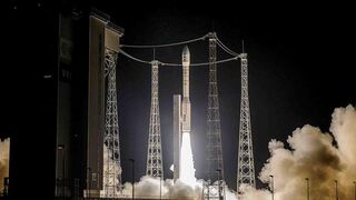 Запуск ракеты Vega с двумя спутниками с космодрома Куру