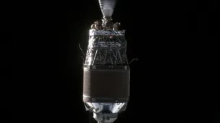 Частный японский зонд сфотографировал фрагмент космического мусора с расстояния 50 метров