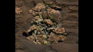 Впервые обнаружены кристаллы серы на Марсе — свидетельства древней жизни?