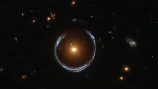 Открытие гиганта: в «Космической Подкове» найдена чёрная дыра массой 36 миллиардов солнц