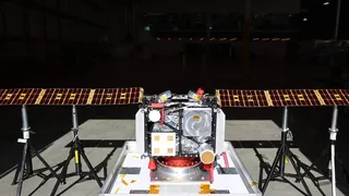 Частная миссия отправляется к астероиду: будущее добычи металлов в космосе