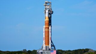 Артемида ждёт: новая ракета NASA готовится к запуску