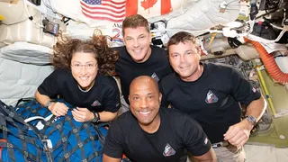 Как космос влияет на тело: уроки «Артемиды II»